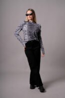 Buzo rustico manga princesa animal print "GALLY"