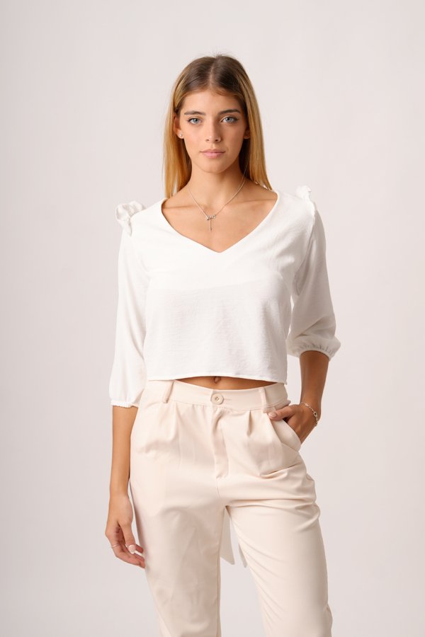 Remera cey liso cuello v manga 3/4 hombro volado boton atras y para atar "KALI"