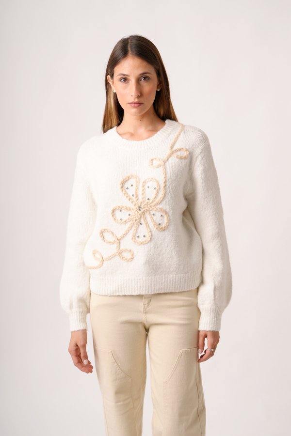 Sweater 1 flor con tachas "VALENTINA"