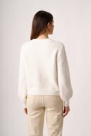 Sweater 1 flor con tachas "VALENTINA"