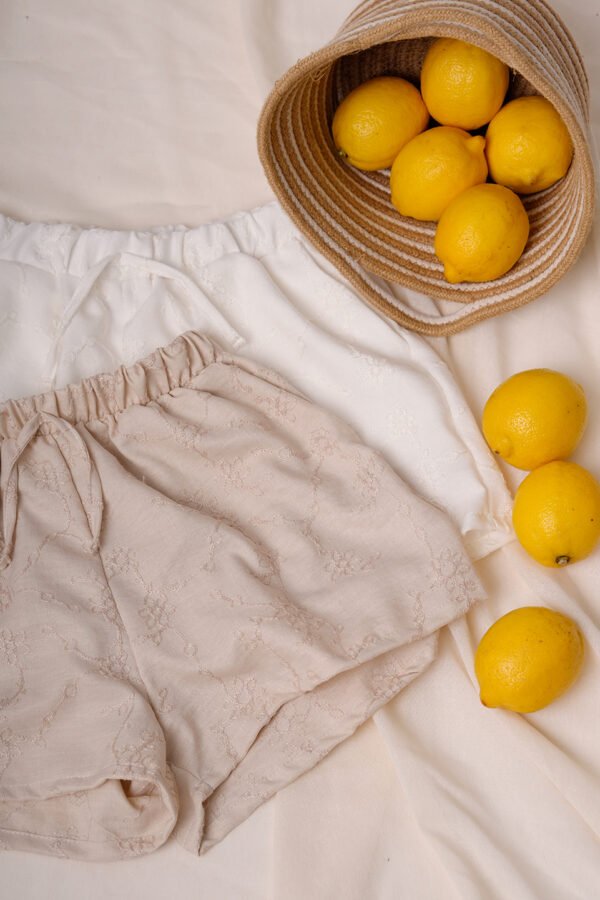 Short lino twill broderie "VIANNA"
