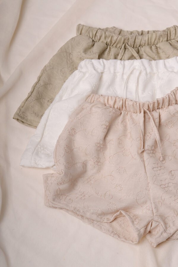 Short lino twill broderie "MIDO"