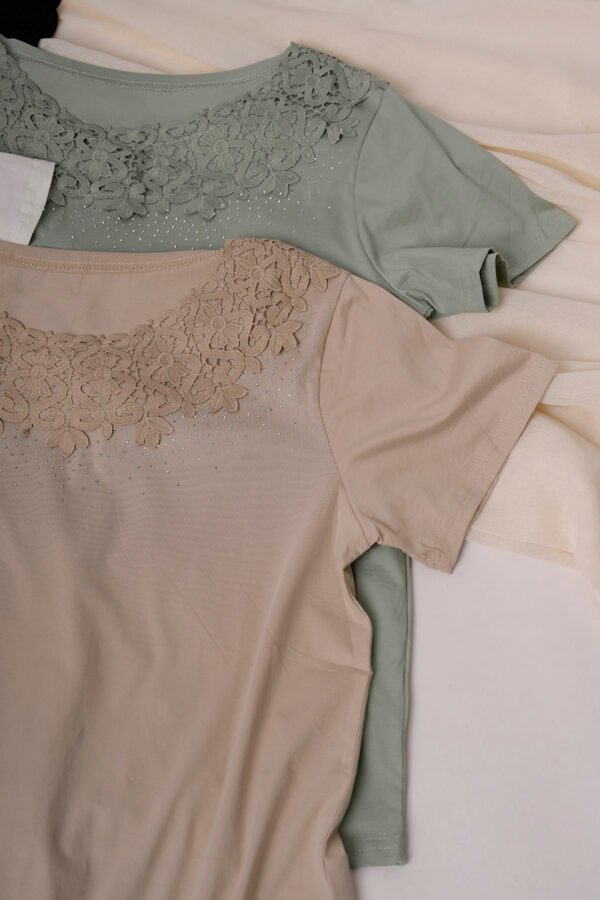 Remera manga corta lycra puntilla - tacha broderie "SAFARI"