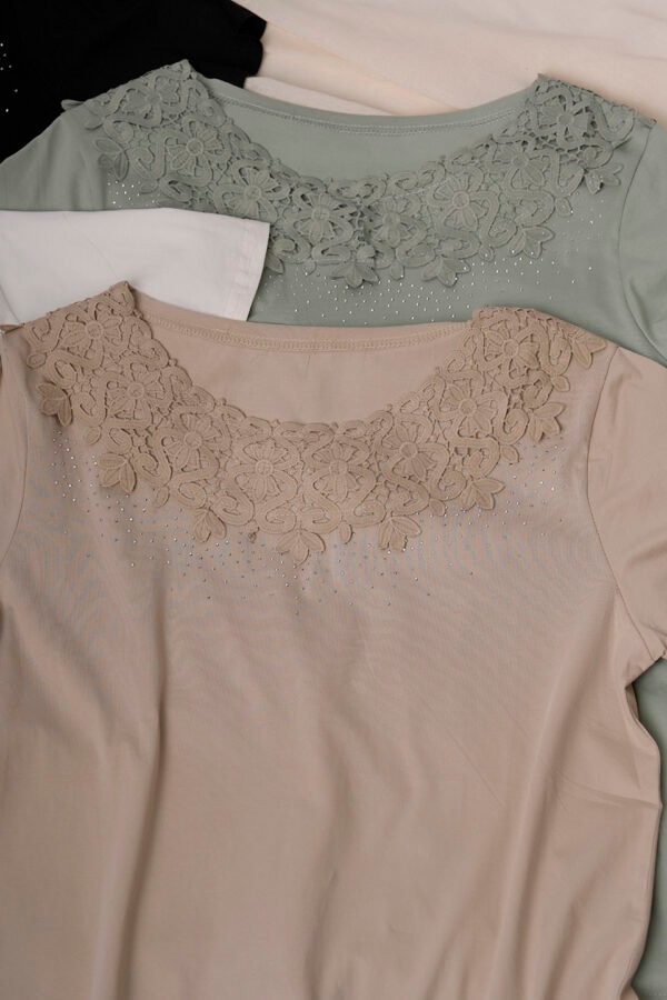 Remera manga corta lycra puntilla - tacha broderie "SAFARI"
