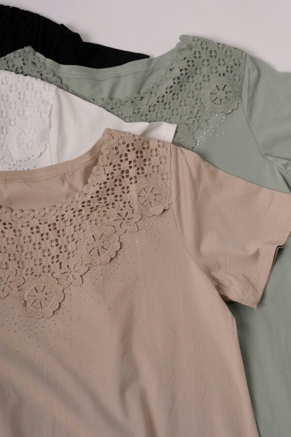 Remera manga corta lycra puntilla-tacha broderie "PALOMA"