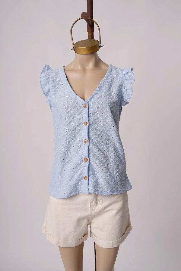 Musculosa volado con botones broderie crep "BLOOM"
