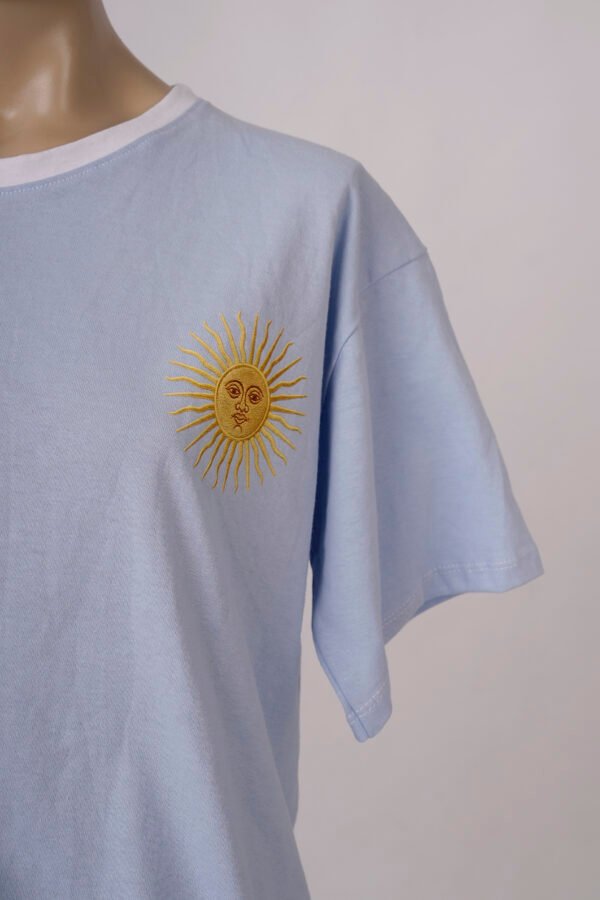 Remera boxy jersey sol de mayo lado izquierdo en dtf "SUN"