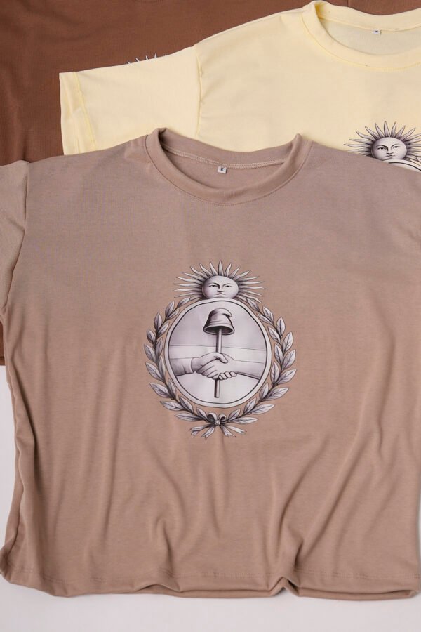 Remera Boxy Ribb Escudo Argentina En El Medio En DTF «ESCUDO»