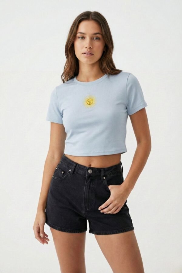 Top ribb manga corta cuello redondo sol de mayo bordado en el medio "ARUBA"