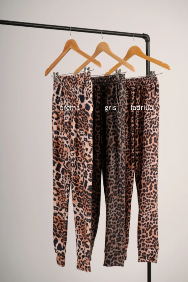 Babucha lanilla tejido morley animal print "CIELA"