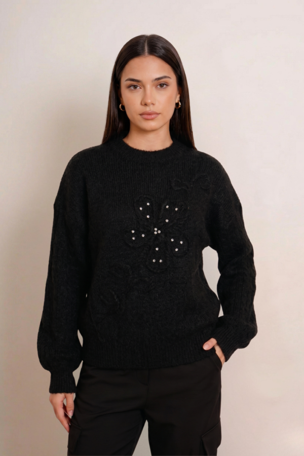 Sweater 1 flor con tachas "VALENTINA"