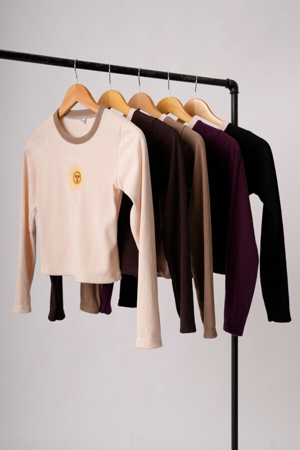 Top Combinado Manga Larga Morley Brushed Sol De Mayo Bordado En El Medio "LAYLA"