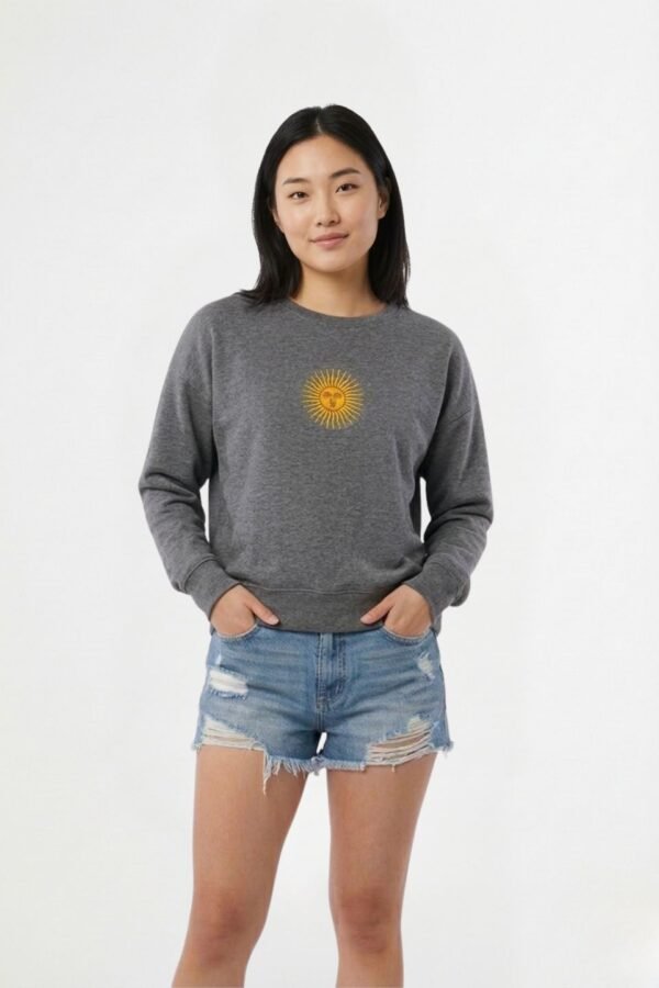 Buzo rustico frisado cuello redondo sol bordado "CINTIA"