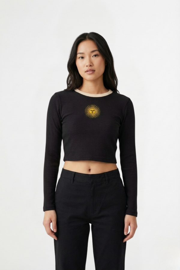 Top Combinado Manga Larga Morley Brushed Sol De Mayo Bordado En El Medio "LAYLA"