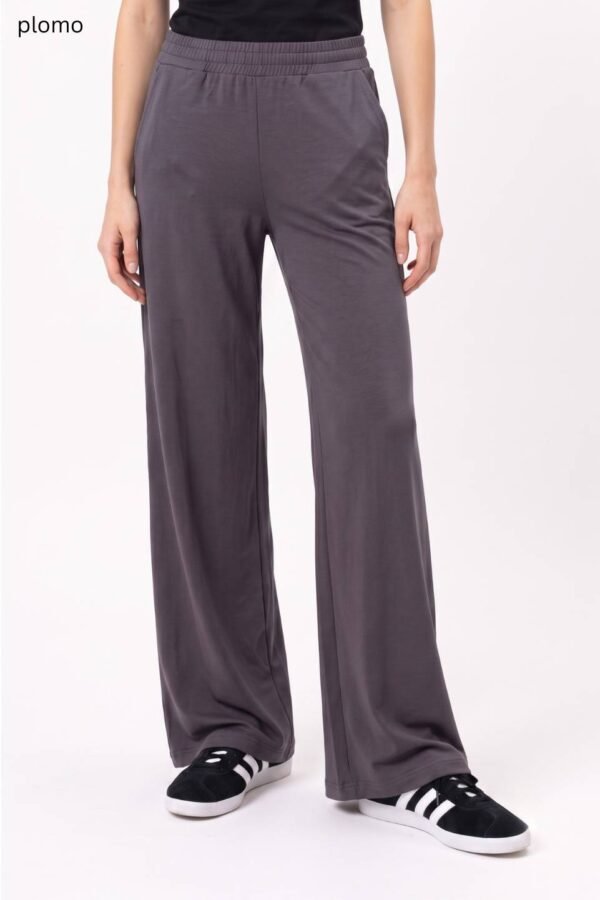 Palazzo rustico frisado "LAZZO"